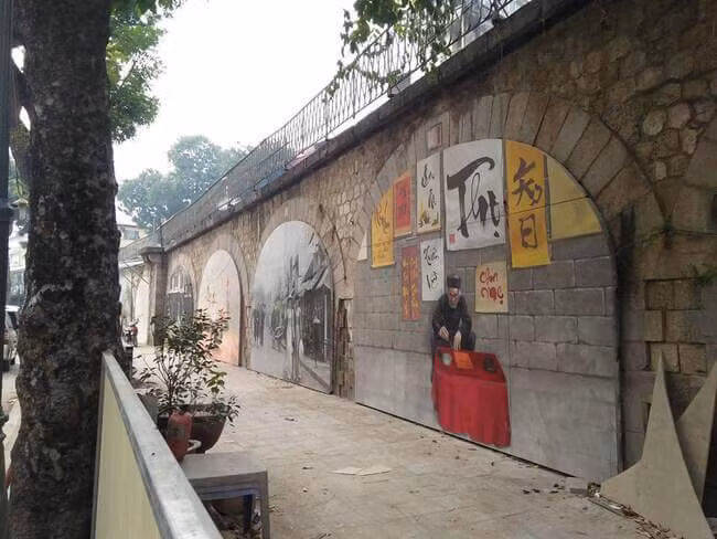 Không gian phố bích họa Phùng Hưng được chọn tổ chức rất nhiều sự kiện hấp dẫn