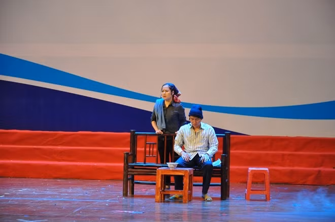 Kịch ngắn của Đoàn nghệ thuật quần chúng Tổng cục Chính trị CAND khiến nhiều người xem xúc động rơi nước mắt
