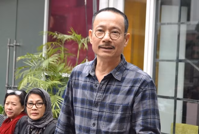 Họa sĩ Đặng Tiến tố tranh của anh bị ăn cắp bản quyền rồi rao bán trên mạng