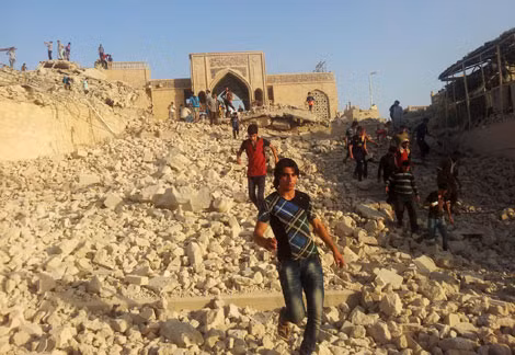 Đền thờ Nhà tiên tri Younis ở Mosul bị IS phá hủy.