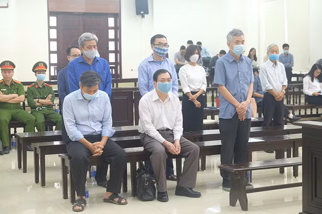 Bị cáo Vũ Huy Hoàng và đồng phạm.