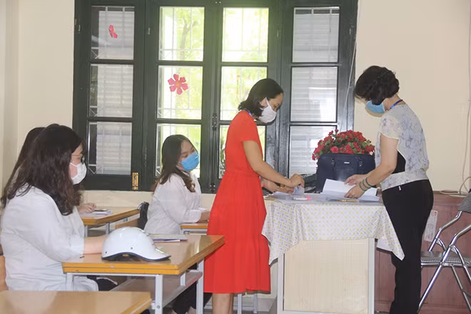 Tiếng Anh và Lịch sử là môn có điểm chênh lệch giữa điểm học bạ và điểm thi cao nhất.