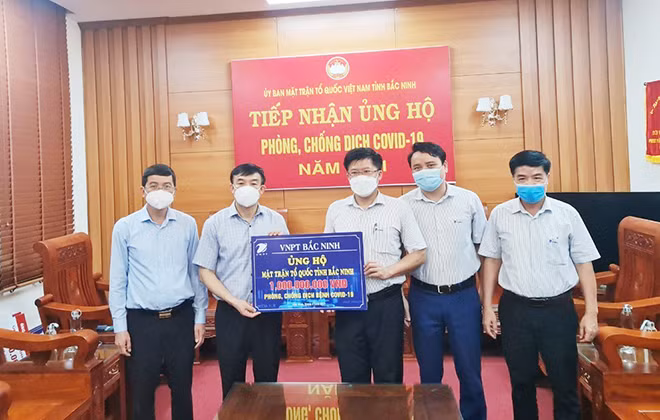 Tập đoàn VNPT ủng hộ 1 tỷ đồng cho Quỹ phòng chống dịch COVID-19 của Tỉnh Bắc Ninh.