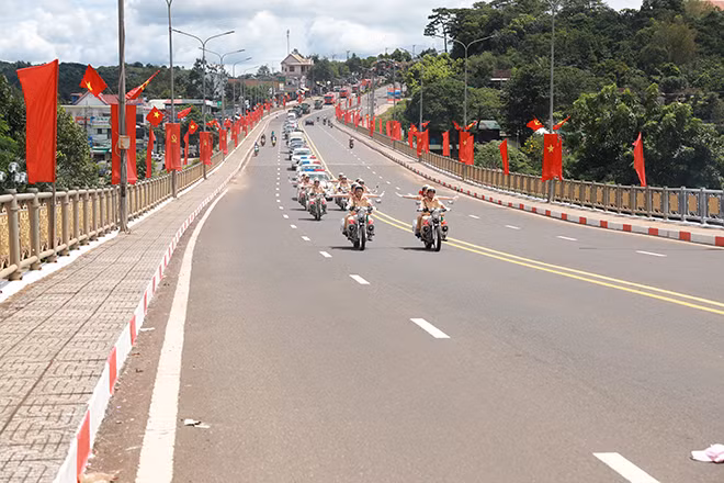 Lực lượng CSGT Công an Đắk Nông ra quân bảo đảm trật tự an toàn giao thông trong dịp Tết Nguyên đán Tân Sửu.