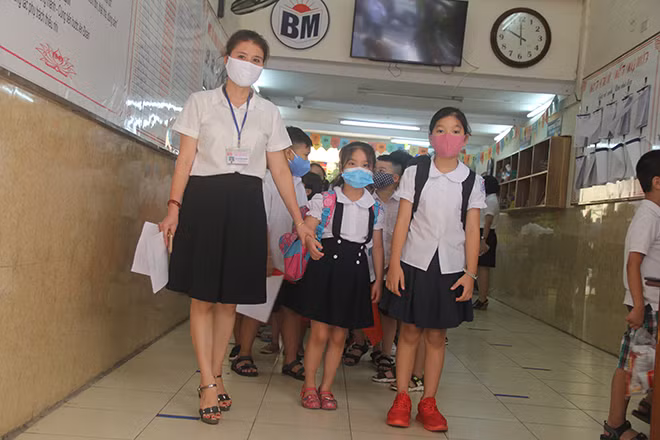 Nhiều địa phương cho học sinh, sinh viên tạm ngừng học tập trung đến hết tháng 2/2021 (ảnh minh họa).