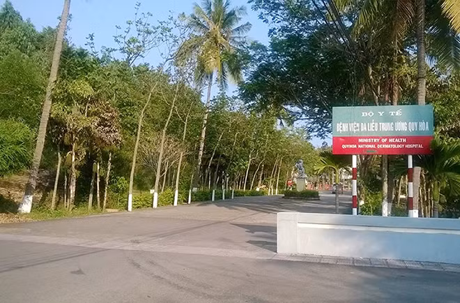 Một góc làng phong Quy Hòa hiện nay.