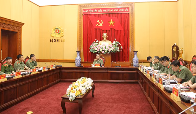 Bộ trưởng Tô Lâm phát biểu chỉ đạo tại buổi làm việc.