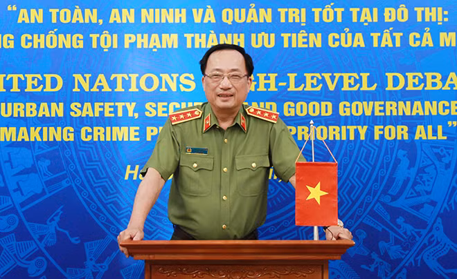 Thứ trưởng Nguyễn Văn Thành phát biểu tại Phiên thảo luận. Thứ trưởng Nguyễn Văn Thành phát biểu tại Phiên thảo luận.