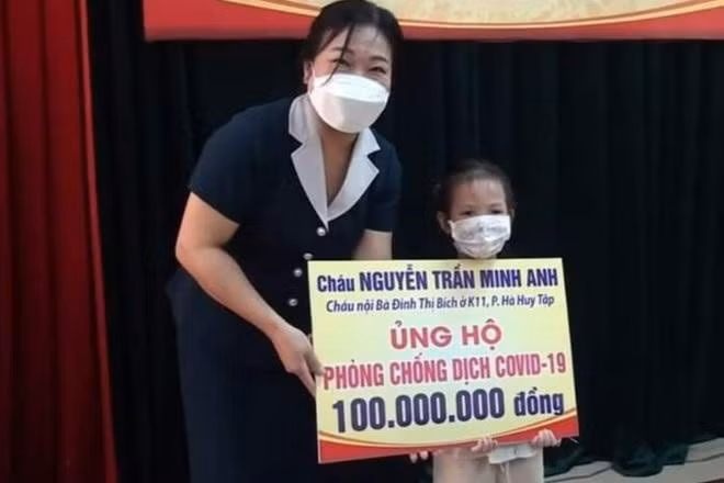 Cháu Nguyễn Trần Minh Anh ủng hộ 100 triệu đồng chống dịch. Cháu Nguyễn Trần Minh Anh ủng hộ 100 triệu đồng chống dịch.