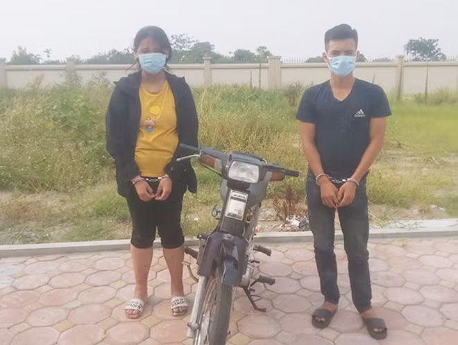 Quen nhau qua mạng, cặp đôi Hiệu - Thương “chập” lại rồi đi cướp.