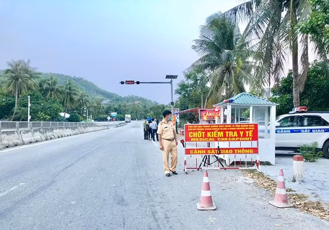 Chốt kiểm tra tại khu vực Đèo Bình Đê, giáp ranh giữa 02 tỉnh Quảng Ngãi - Bình Định.