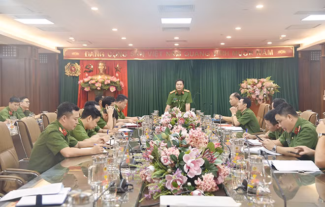 Một cuộc họp giao ban tại trung tâm.