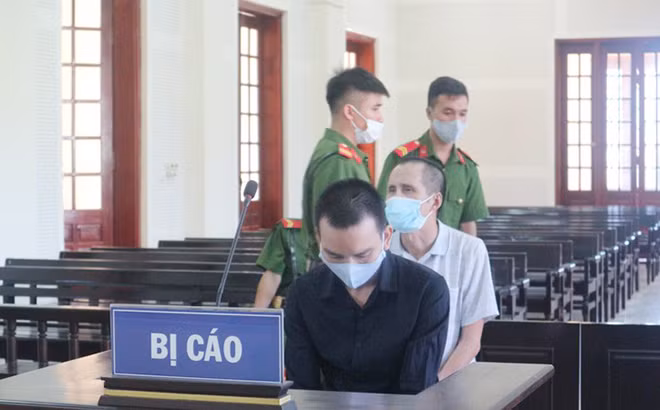 Bị cáo Đặng Anh Tuấn tại toà. Bị cáo Đặng Anh Tuấn tại toà.
