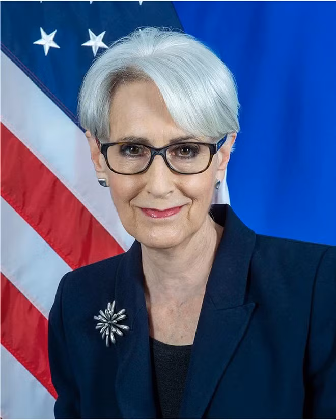 Bà Wendy Sherman đến Trung Quốc với sứ mệnh khó khăn. Bà Wendy Sherman đến Trung Quốc với sứ mệnh khó khăn.