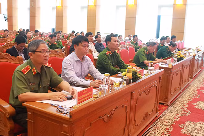 Các đại biểu tham dự Hội nghị.