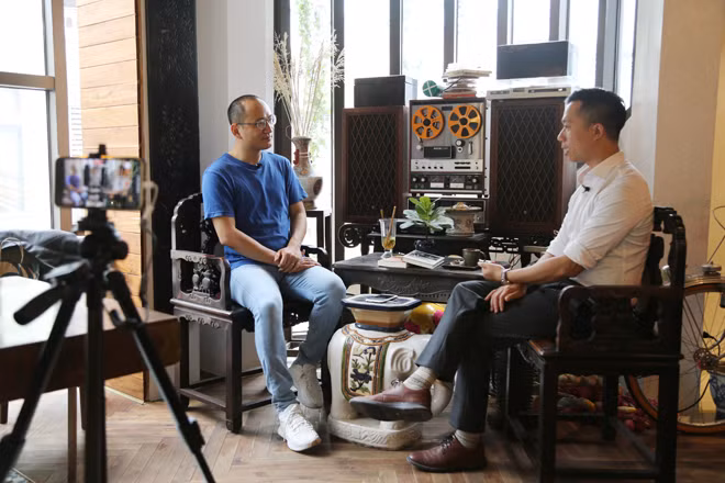 Nhà văn Nguyễn Trương Quý trò chuyện cùng phóng viên Chuyên đề ANTG Giữa tháng - Cuối tháng.