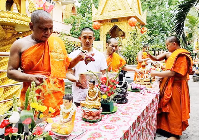 Lễ Chol Chnam Thmay là lễ Tết lớn nhất của người Khmer. Ảnh: Thế Anh