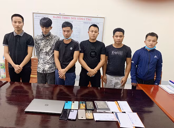 Các đối tượng và tang vật trong chuyên án. Các đối tượng và tang vật trong chuyên án.