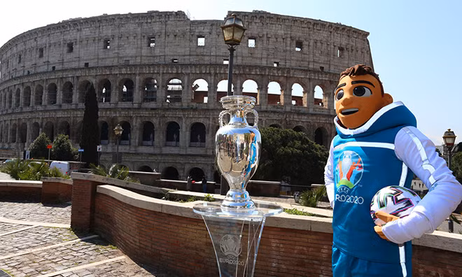 EURO 2020 diễn ra với nhiều thay đổi chưa từng có. EURO 2020 diễn ra với nhiều thay đổi chưa từng có.