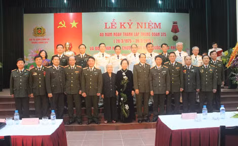 Phó Chủ tịch nước Nguyễn Thị Doan và các đại biểu tham dự Lễ kỷ niệm.