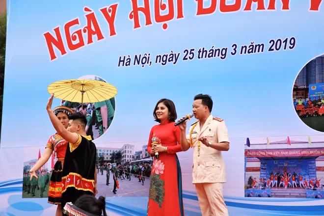 Một số tiết mục văn nghệ đặc sắc do tuổi trẻ Cục C10, C11 biểu diễn tại ngày hội.
