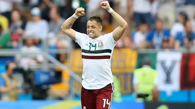Những cảm xúc của Chicharito trên sân luôn mang đến cho người hâm mộ cảm giác vô cùng thích thú.