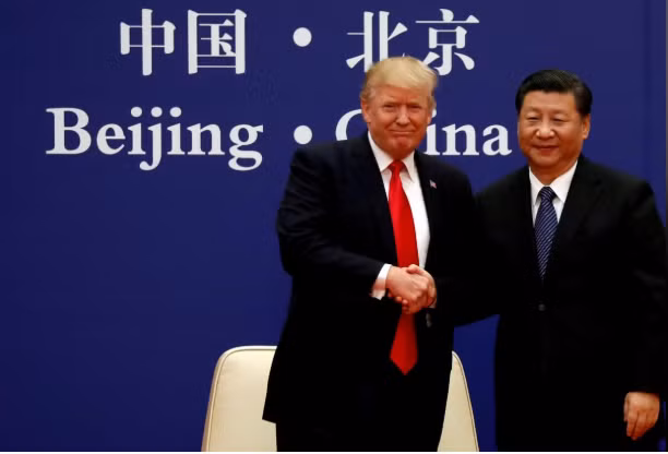 Tổng thống Mỹ Donald Trump và Chủ tịch Trung Quốc Tập Cận Bình gặp nhau tại Bắc Kinh tháng 11-2017. (Ảnh: Reuters)