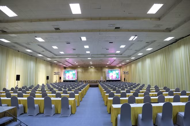 Tất cả các khu vực đều được trang bị màn hình LED lớn.