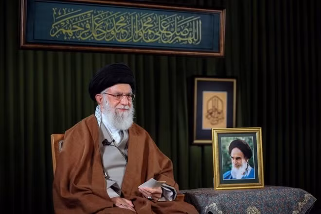 Lãnh tụ tối cao Ayatollah Ali Khamenei phát biểu trên sóng truyền hình nhân dịp lễ Nowruz hôm 20/3. (Ảnh: Reuters)