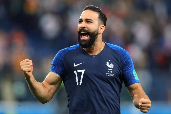 Chia tay ĐTQG sau chức vô địch World Cup là điều tuyệt vời với một cầu thủ.