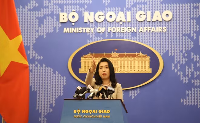 Người phát ngôn Bộ Ngoại giao Lê Thị Thu Hằng tại cuộc họp báo thường kỳ chiều 3-10.