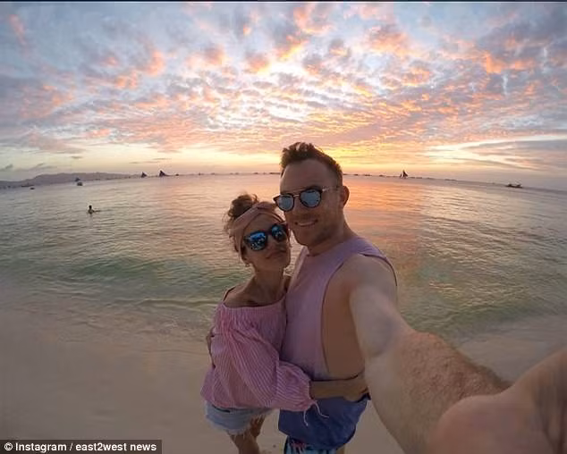 Will đã dùng toàn bộ số tiền tiết kiệm của mình để thực hiện chuyến du lịch vòng quanh thế giới với người vợ quá cố. "So với việc mua nhà hay mua xe, chi bằng để tiền đó đưa vợ mình đi thăm thú thế giới, vừa được đi du lịch cùng nhau, vừa để Katya quên đi bệnh tật, làm cho cô ấy cảm thấy hạnh phúc, đó là tất cả những gì tôi muốn làm cho người mà tôi yêu thương nhất, bản thân tôi chưa bao giờ gặp được một người tốt như Katya, điều đó khiến tôi cảm thấy vô cùng may mắn và hạnh phúc”, anh tâm sự.
