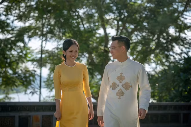 MC – diễn viên Thanh Trúc 9X và Trung úy, biên tập viên Thế Cương sẽ là 2 MC chính của Lễ trao giải Liên hoan Truyền hình – Phát thanh CAND lần thứ XII.