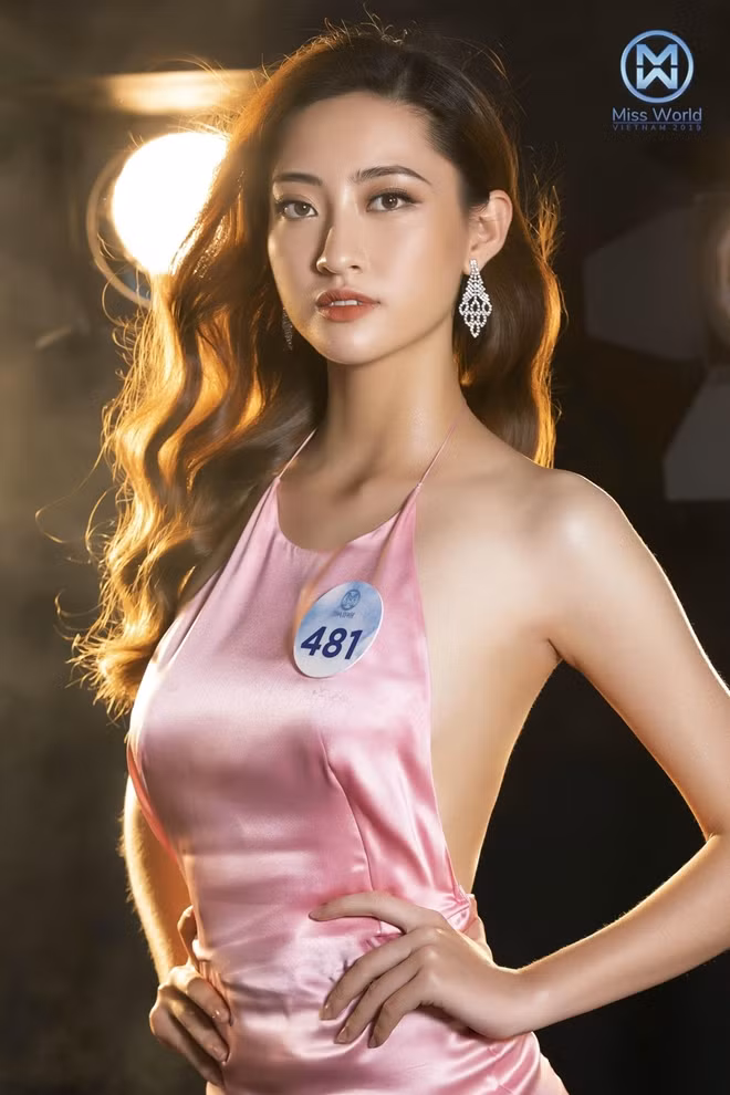Ngay từ đầu cuộc thi, Lương Thùy Linh luôn nằm trong top các ứng viên nặng ký cho ngôi vị hoa hậu.