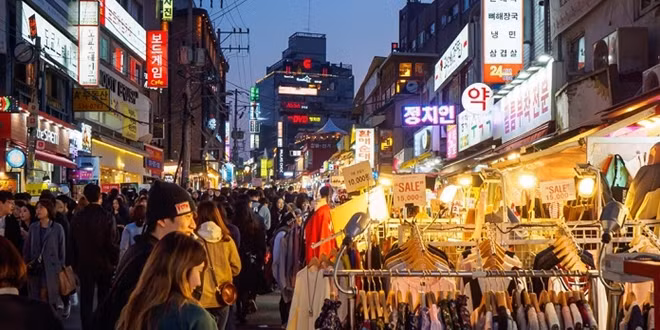 Itaewon là khu phố ăn chơi nổi tiếng đắt đỏ nhất nhì Seoul. (Ảnh: ITN)
