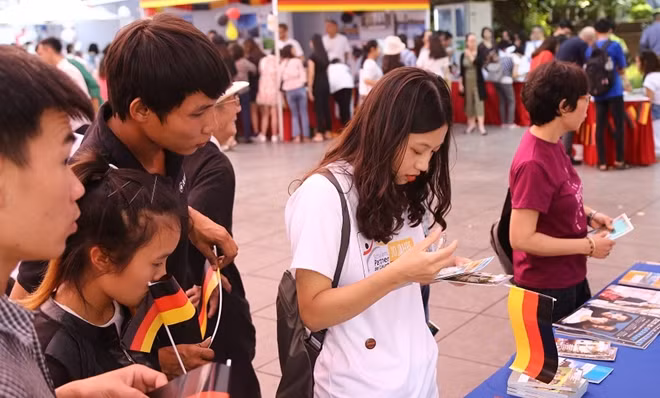 Có tổng cộng 31 gian hàng của các tổ chức, công ty của Đức tại Việt Nam tham gia Lễ hội Đức năm nay.