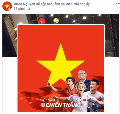 Trên trang mạng xã hội Facebook, nhiều CĐV Việt Nam đồng loạt thay avatar để cổ vũ cho đội tuyển U23 Việt Nam.