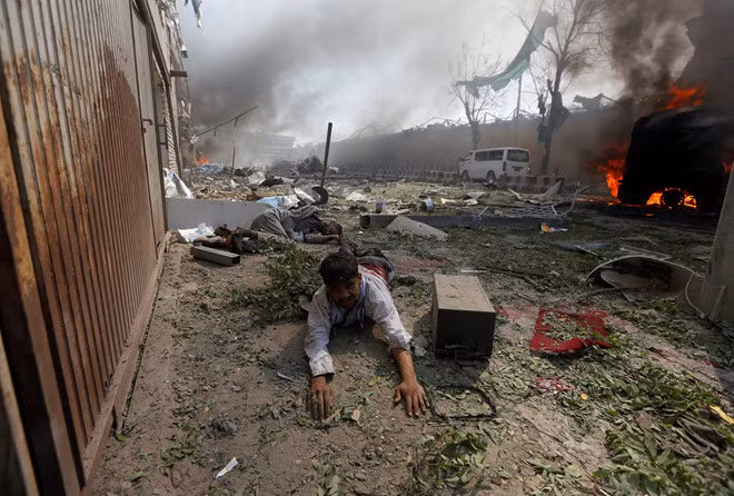 Cảnh tang thương sau một vụ đánh bom tại Afghanistan. (Ảnh: Reuters)