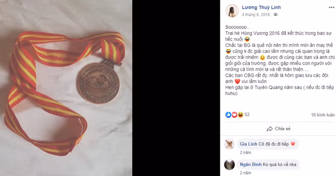 Với lợi thế của mình, Lương Thùy Linh liên tiếp được nhà trường “chọn mặt gửi vàng” trong các cuộc thi, đặc biệt là các các cuộc thi về tiếng Anh. Trong ảnh là tấm huy chương đồng môn tiếng Anh tại Trại hè Hùng Vương năm 2016 được Linh tự hào chia sẻ trên Facebook cá nhân.