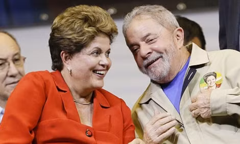 Tổng thống Dilma Rousseff và người tiền nhiệm Lula da Silva.