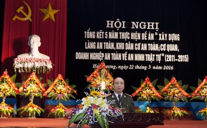 Đại tá Bùi Ngọc Phi, Giám đốc Công an tỉnh Hải Dương đọc báo cáo Tổng kết.
