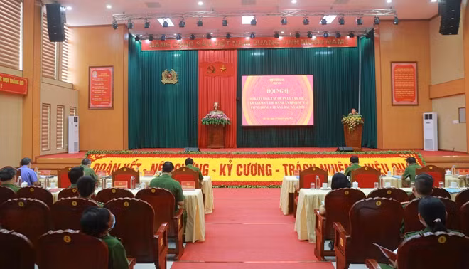Các đại biểu dự Hội nghị