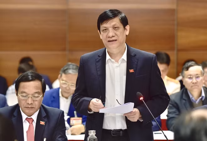 Bộ trưởng Bộ Y tế Nguyễn Thanh Long báo cáo tình hình dịch