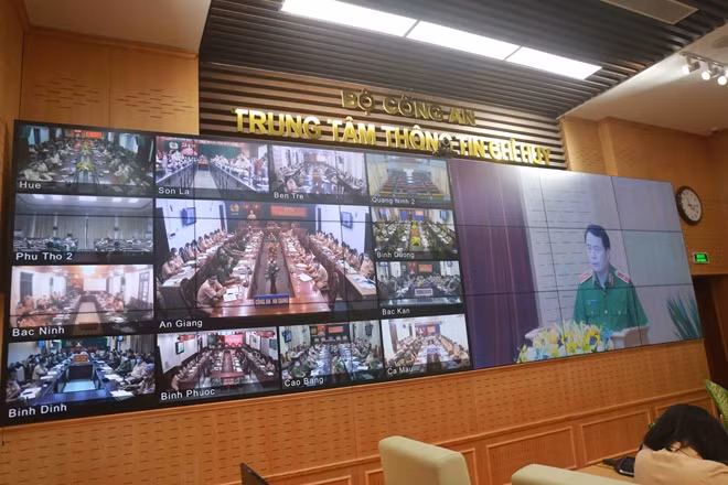 Hội nghị được tổ chức trực tuyến đến Công an các địa phương