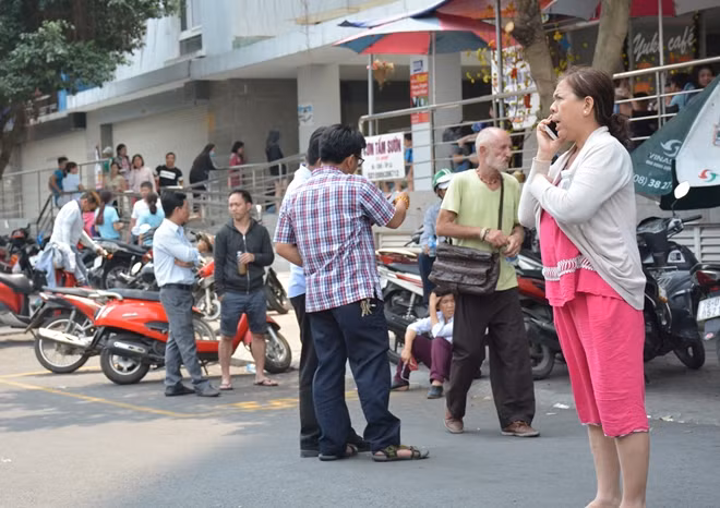 Ai cũng lo lắng vì khi xảy ra chạy mọi người chỉ kịp bỏ chạy mà không mang theo được tài sản