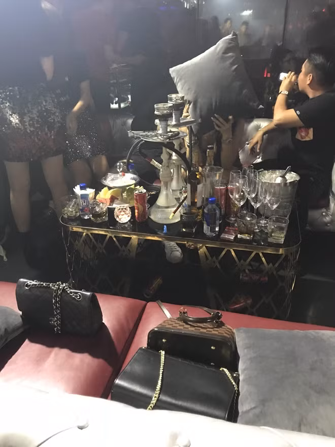 Dụng cụ hút shisha