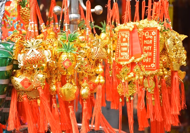 Những lời chúc phúc năm mới trên các vật phẩm trang trí