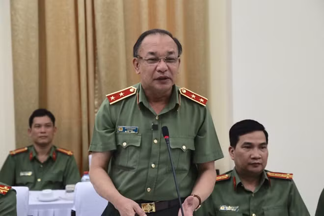 Trung tướng Lê Đông Phong, Giám đốc Công an TP Hồ Chí Minh phát biểu tại buổi gặp mặt