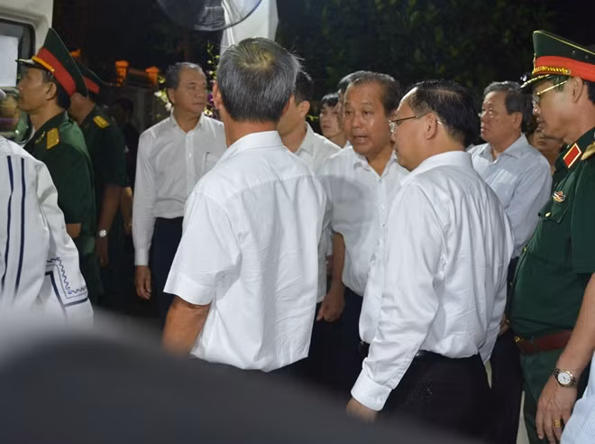 Phó Thủ tướng Thường trực Trương Hòa Bình tại tang lễ cố Thủ tướng Phan Văn Khải
