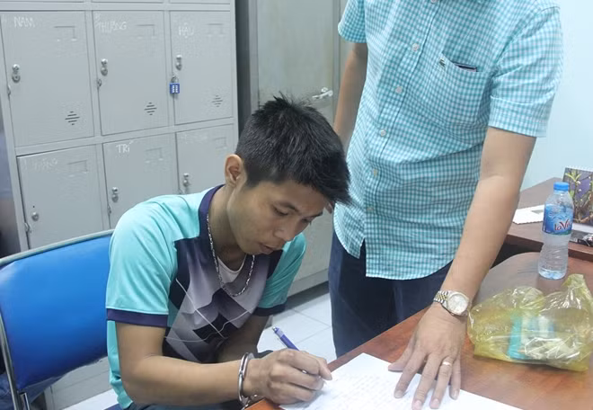 Đối tượng Tình